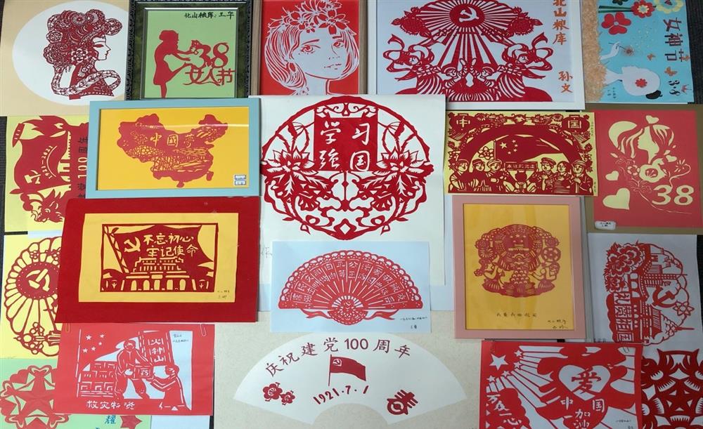 “展现巾帼风采·传递爱国情意”园区平台开展庆“三八”剪纸活动
