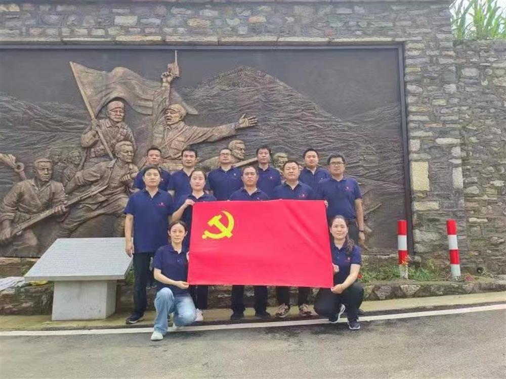 匠心智造 ——中共山东金钟科技平台股份有限公司大衡液压支部委员会